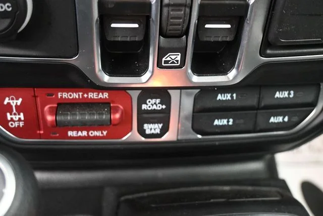 Certified Used 2025 41 Jeep Rubicon image 13