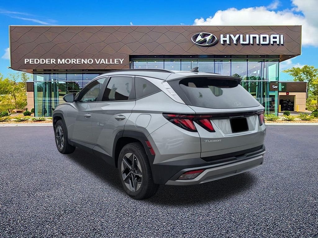 Certified Used 2025 Silver Hyundai SEL image 5