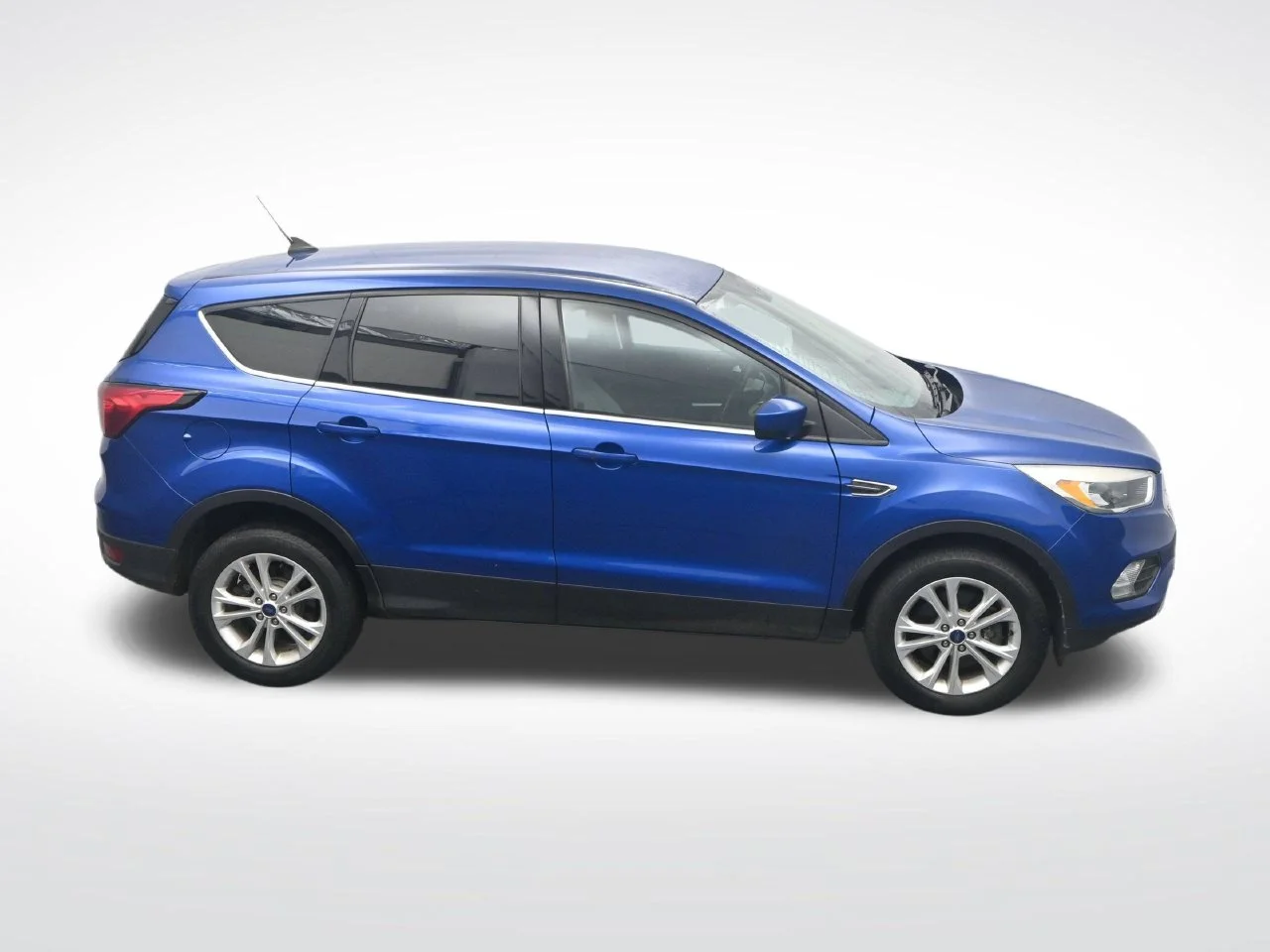 Certified Used 2019 Lightning Blue Ford SE image 39