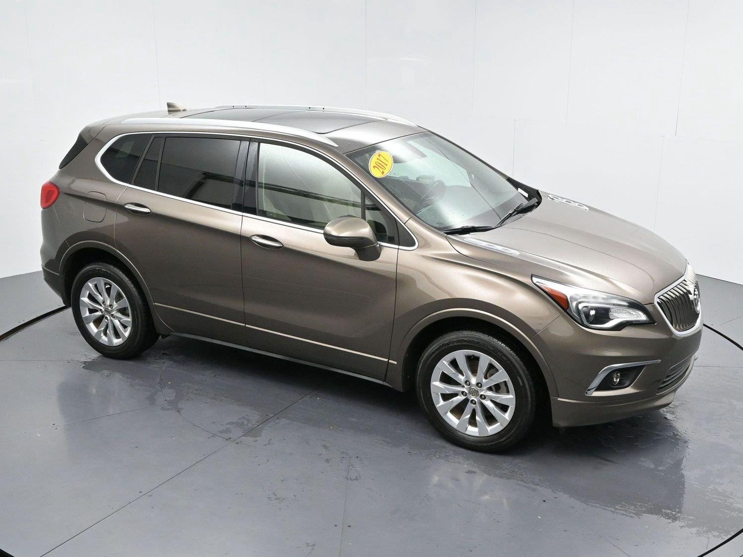 Used 2017 BRONZE ALLOY METALLIC Buick Essence image 44