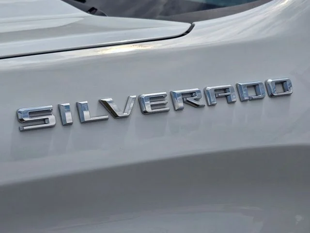 Used 2023 White Chevrolet LT image 23