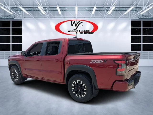 Used 2022 Red Nissan PRO-X image 5