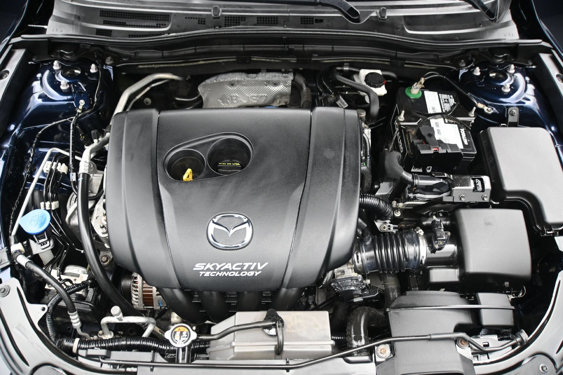 Used 2018 Deep Crystal Blue Mica Mazda Grand Touring image 33
