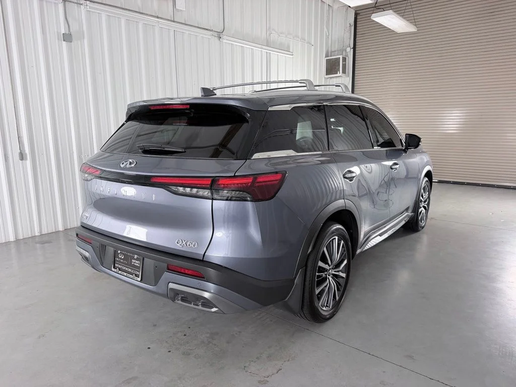 Used 2024 Blue INFINITI Sensory image 5