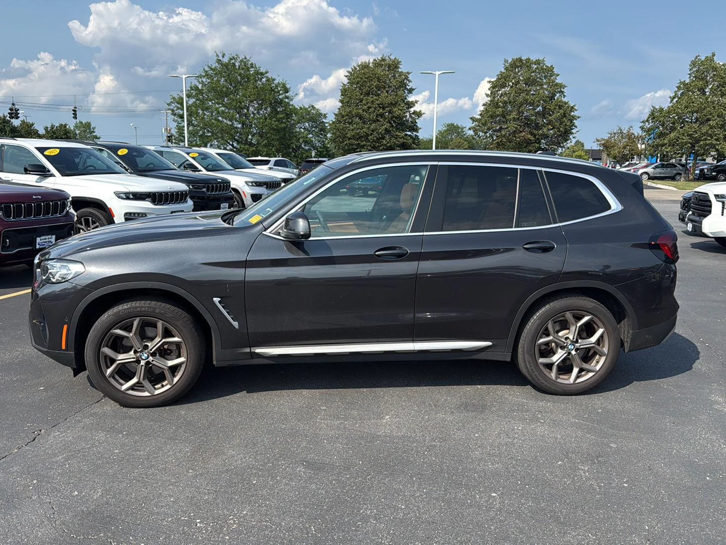 Used 2023 Dark Graphite Metallic BMW xDrive30i image 4