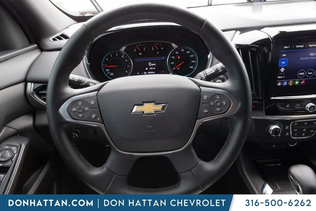 Used 2023 White Chevrolet LT Leather image 5