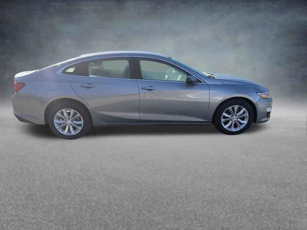 Used 2025 Sterling Gray Metallic Chevrolet 1LT image 8