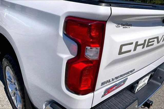 Used 2023 Iridescent Pearl Tricoat Chevrolet LTZ image 28