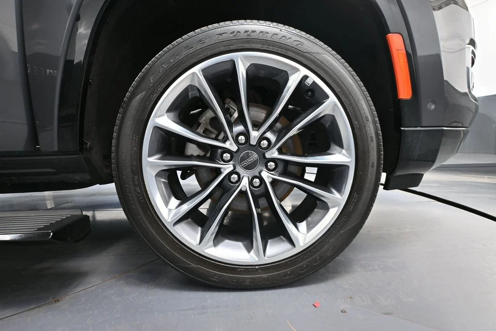 Certified Used 2022 Gray Jeep Series III image 18