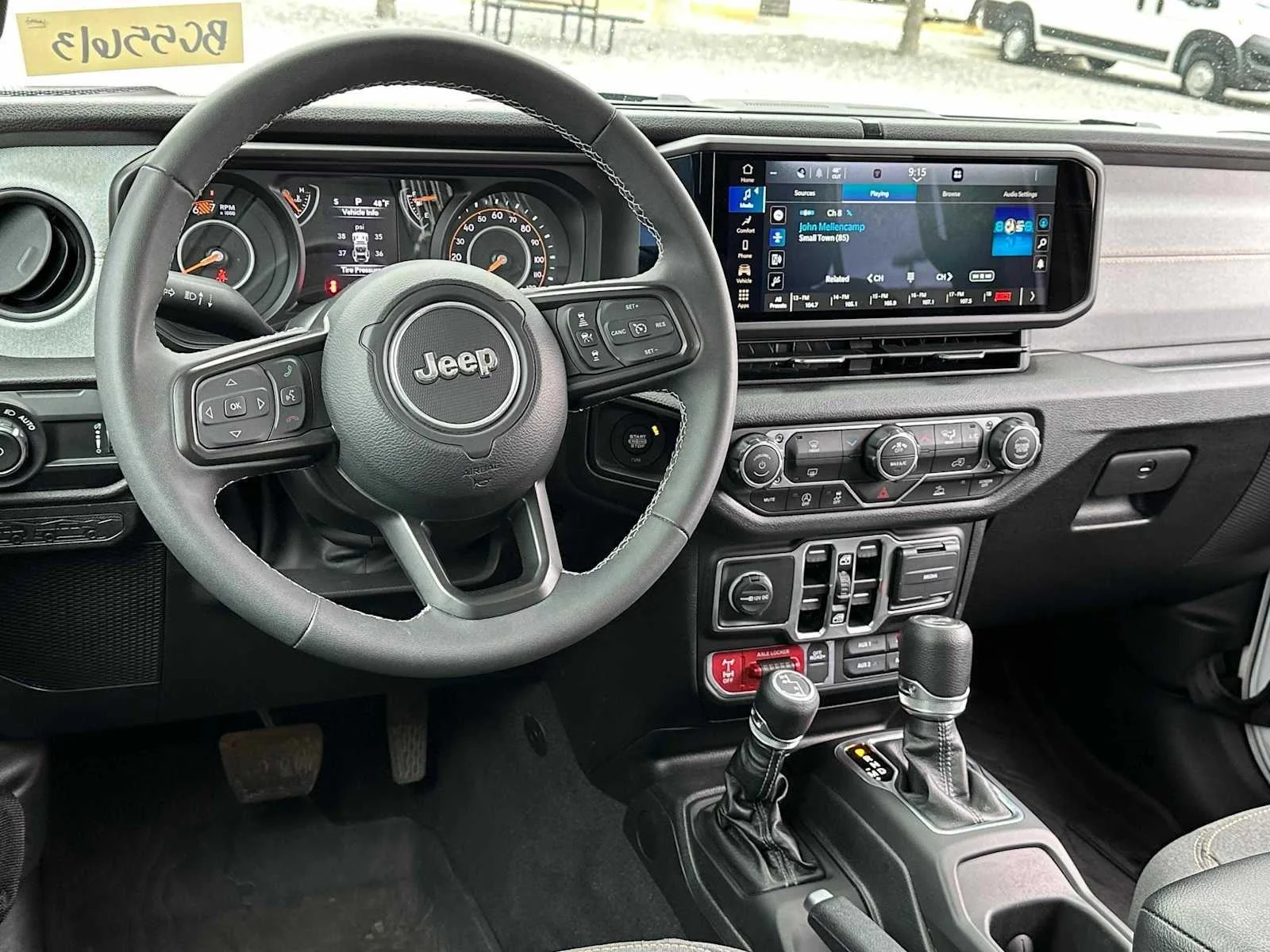 2025 Jeep Wrangler 4-Door Willys - Photo 13