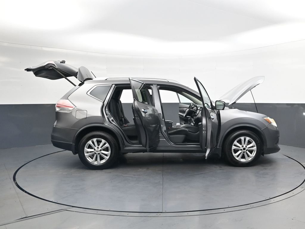 Used 2015 Gray Nissan SV image 49