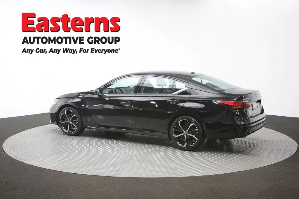 Used 2024 Black Nissan 2.5 SR image 62