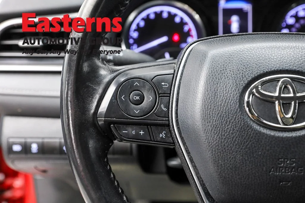 Used 2020 Red Toyota SE image 15