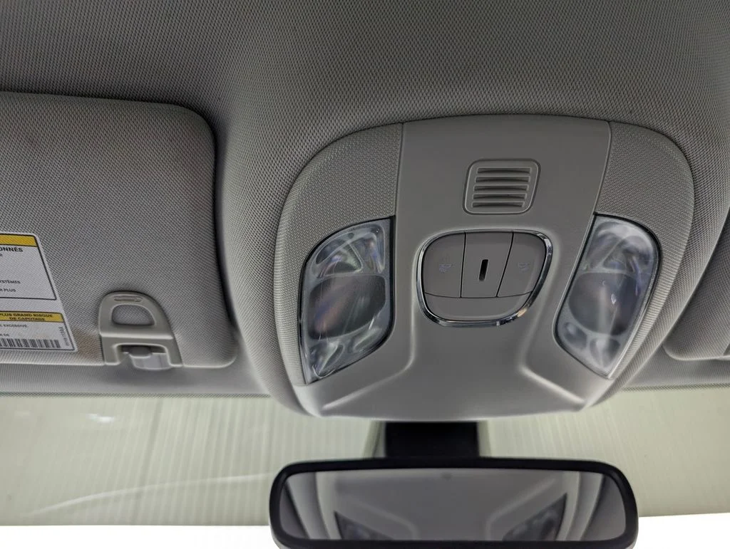 Certified Used 2019 White Clearcoat Jeep Limited image 9