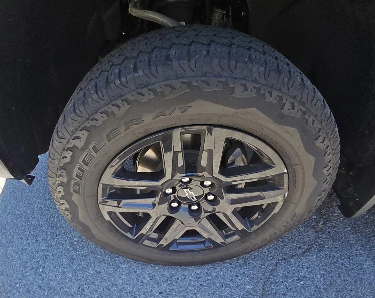 Used 2024 Slate Gray Metallic Chevrolet Custom Trail Boss image 25