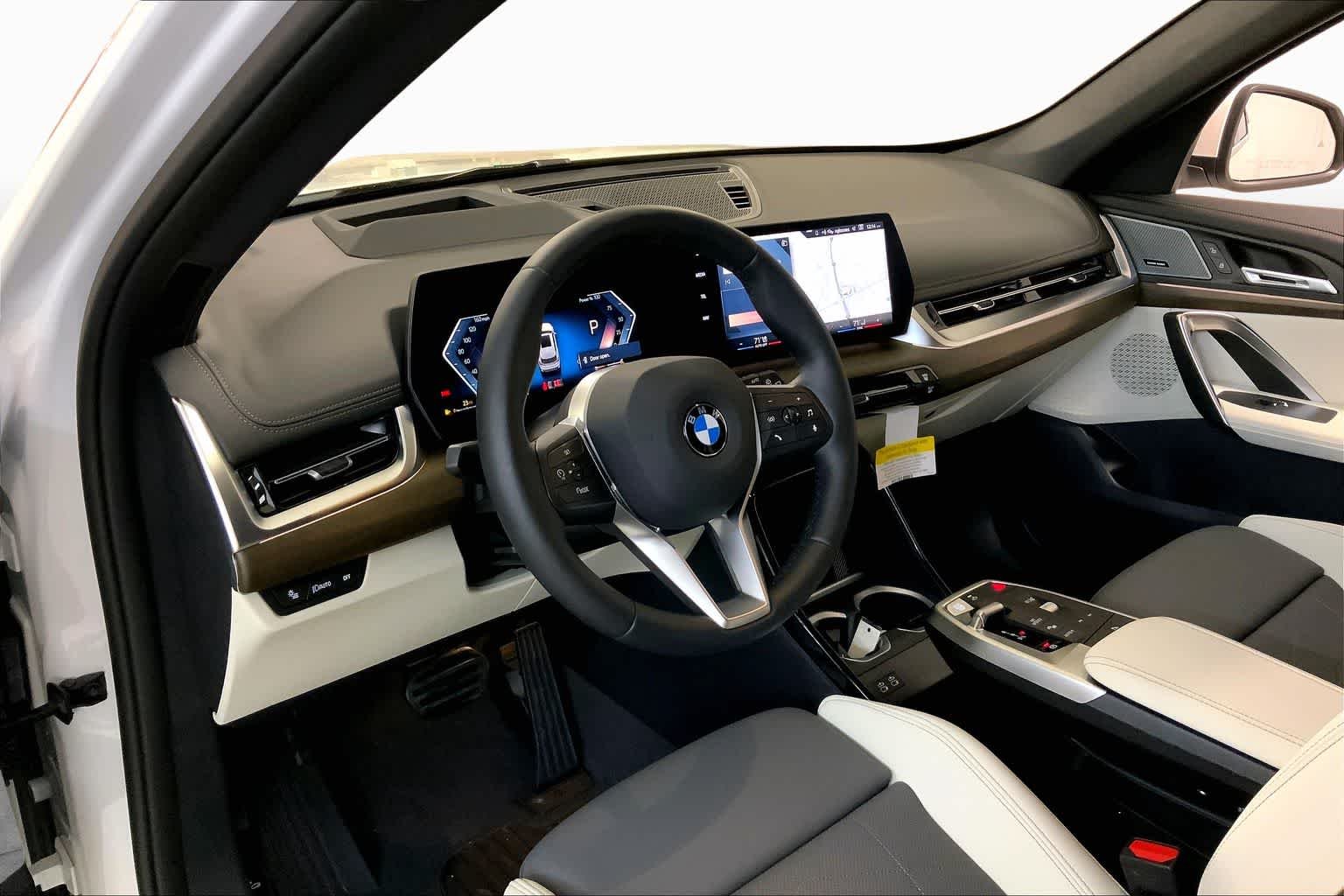 New 2026 Mineral White Metallic BMW xDrive28i image 8