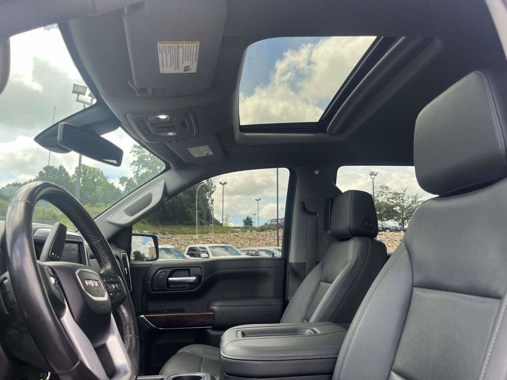 Used 2022 Silver GMC SLT image 16