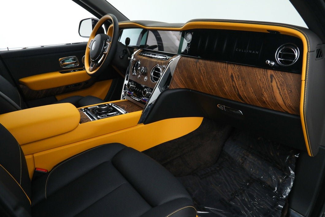 Used 2025 Brown Rolls-Royce  image 19