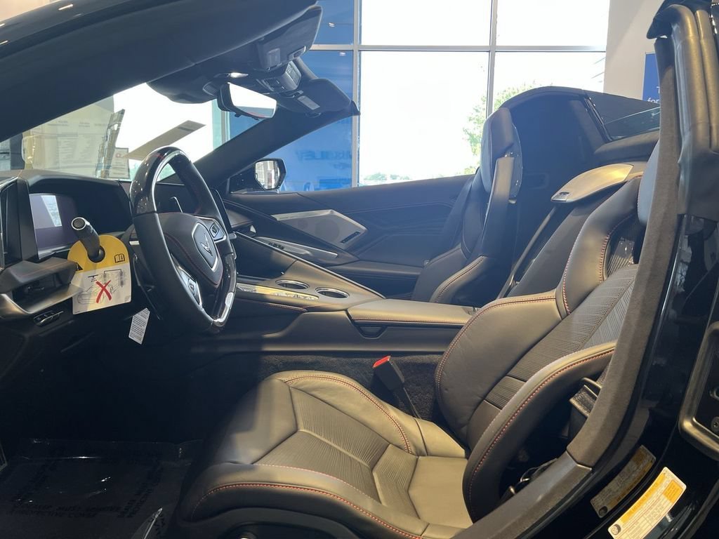 2027 Chevrolet Corvette 3LZ - Photo 11