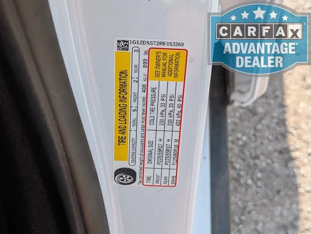 Used 2024 Summit White Chevrolet 1LT image 31
