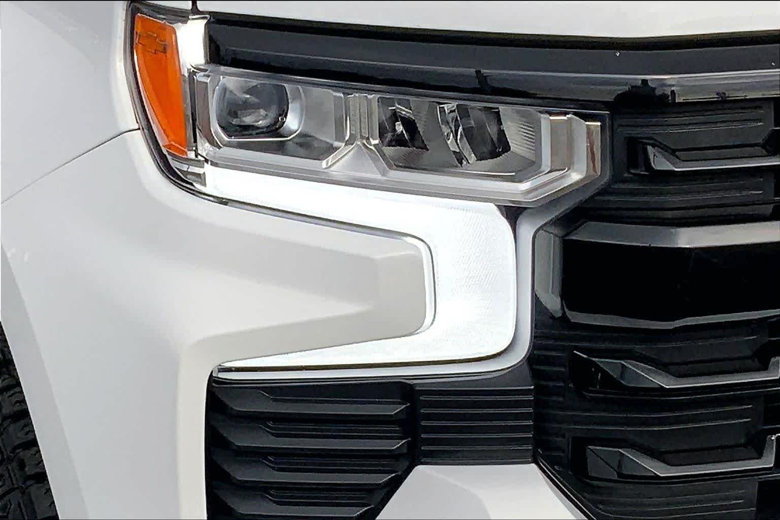 Used 2024 Summit White Chevrolet LT Trail Boss image 28