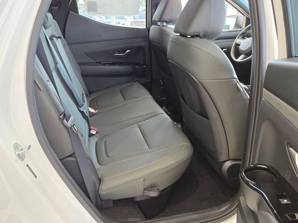 2025 Hyundai Santa Cruz Limited - Photo 9