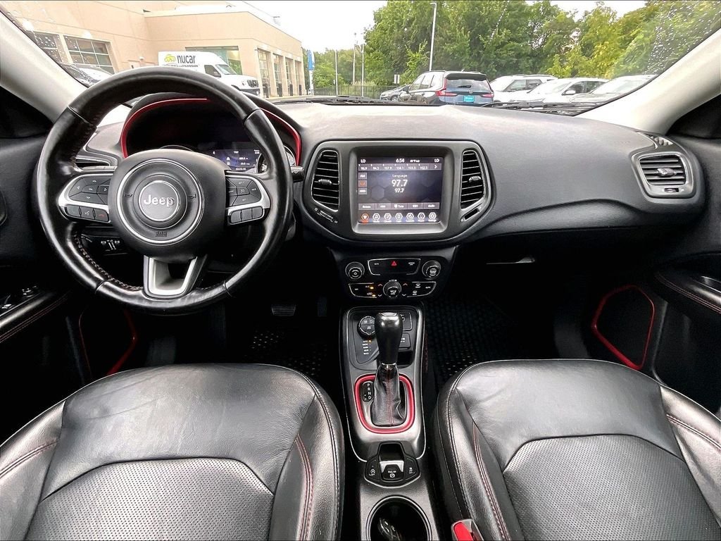 Used 2020 Granite Crystal Metallic Clearcoat Jeep Trailhawk image 21