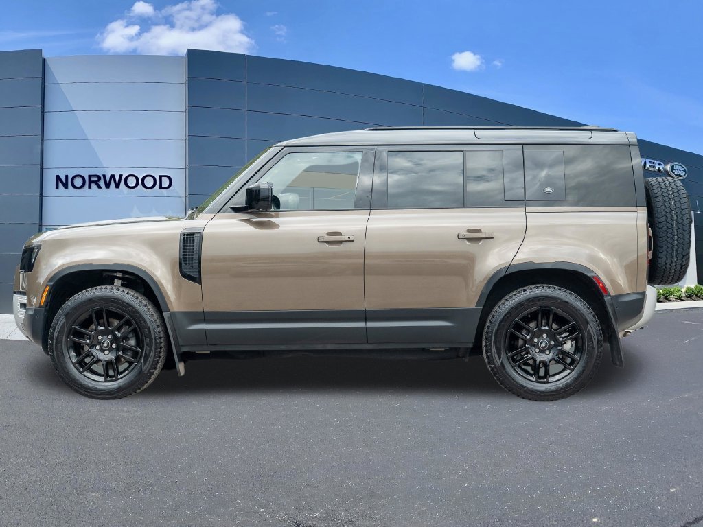 Used 2024 Beige Land Rover S image 7