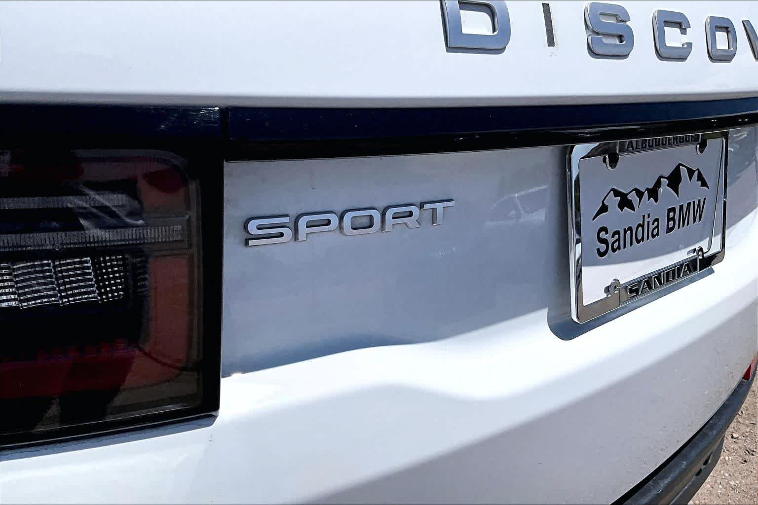 Used 2022 Fuji White Land Rover SE image 28