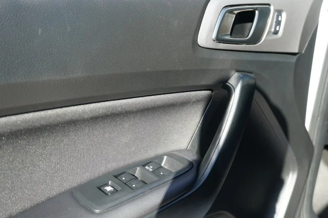 Used 2022 Oxford White Ford XLT image 15