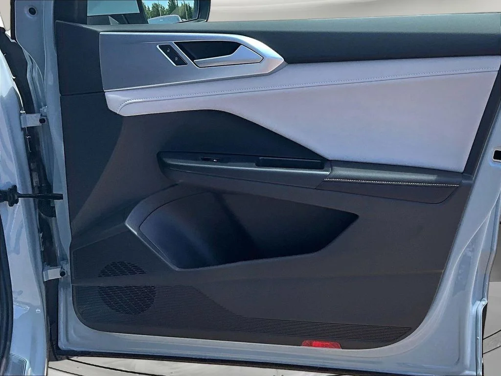 New 2026 Gray Volkswagen 1.5T SE image 32