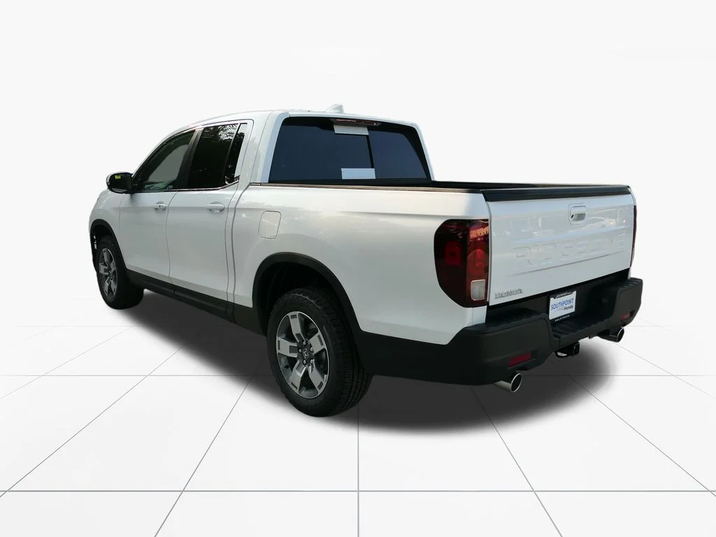 New 2026 Platinum White Pearl Honda RTL image 6