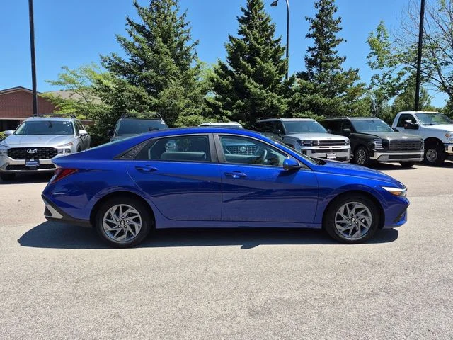 Certified Used 2024 Blue Hyundai SEL image 8