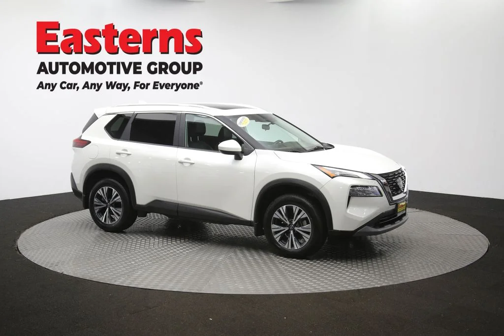 Used 2023 White Nissan SV image 48