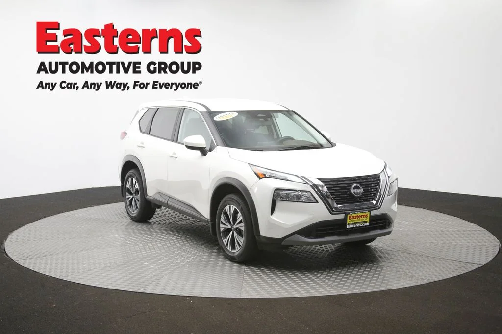 Used 2023 White Nissan SV image 49