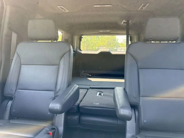 Used 2024 White Chevrolet Z71 image 25