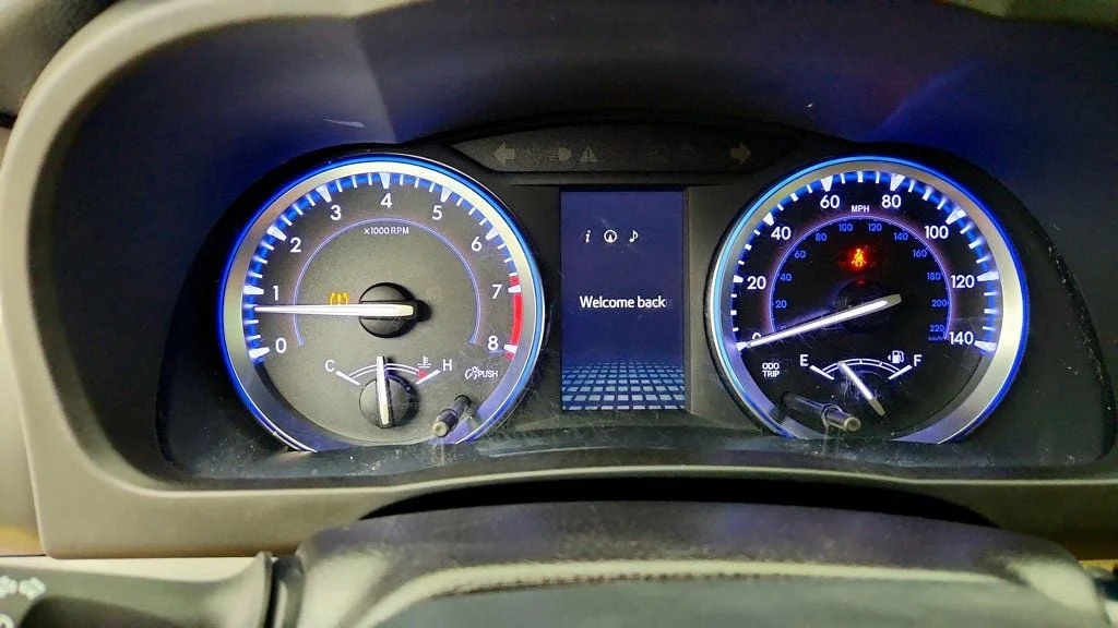 Used 2019 Blizzard Pearl Toyota Limited V6 AWD image 15