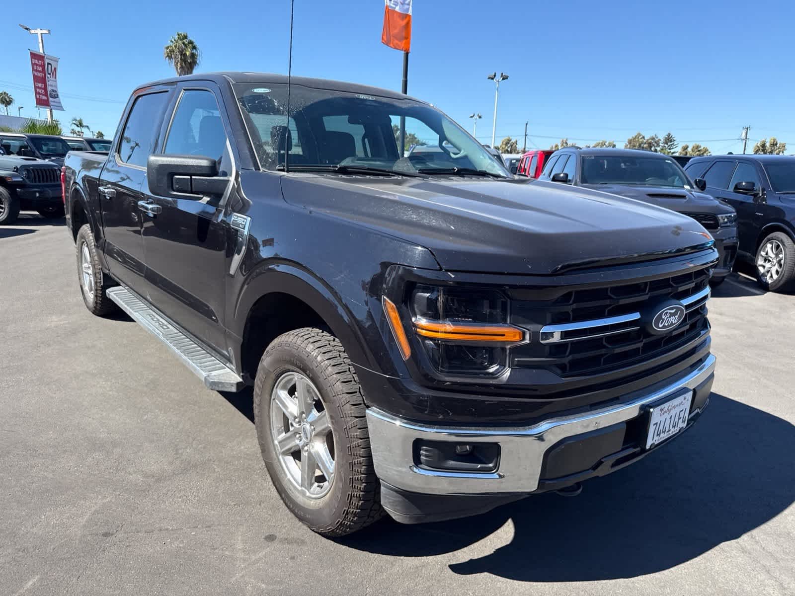Used 2025 Agate Black Metallic Ford XLT image 6