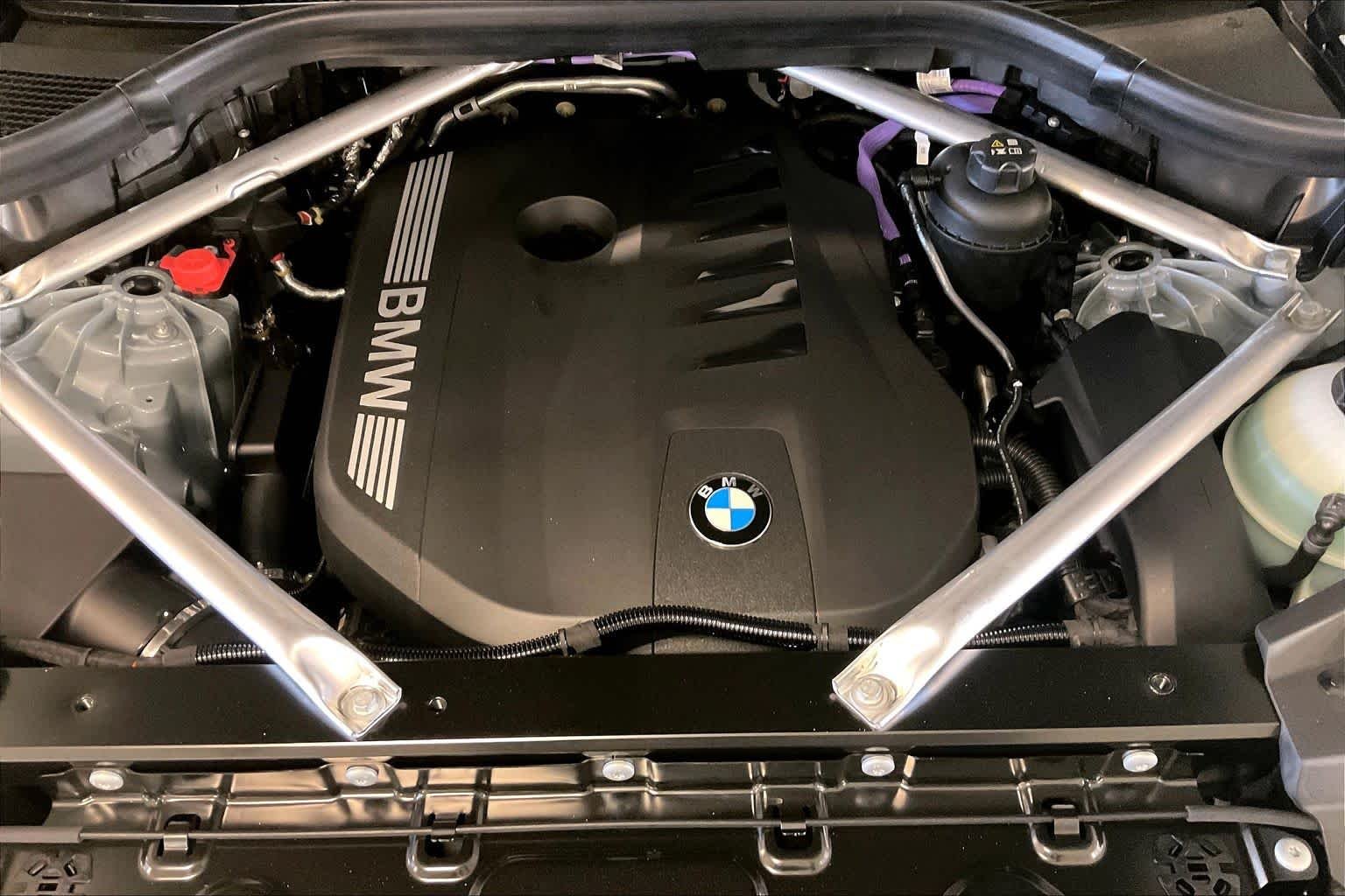 New 2026 Brooklyn Grey Metallic BMW sDrive40i image 17