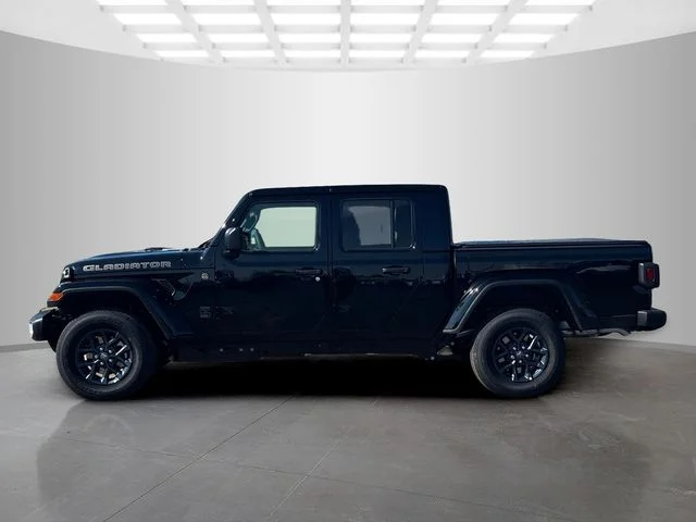 New 2026 Black Clear-Coat Exterior Paint Jeep 85th Anniversary Edition image 4