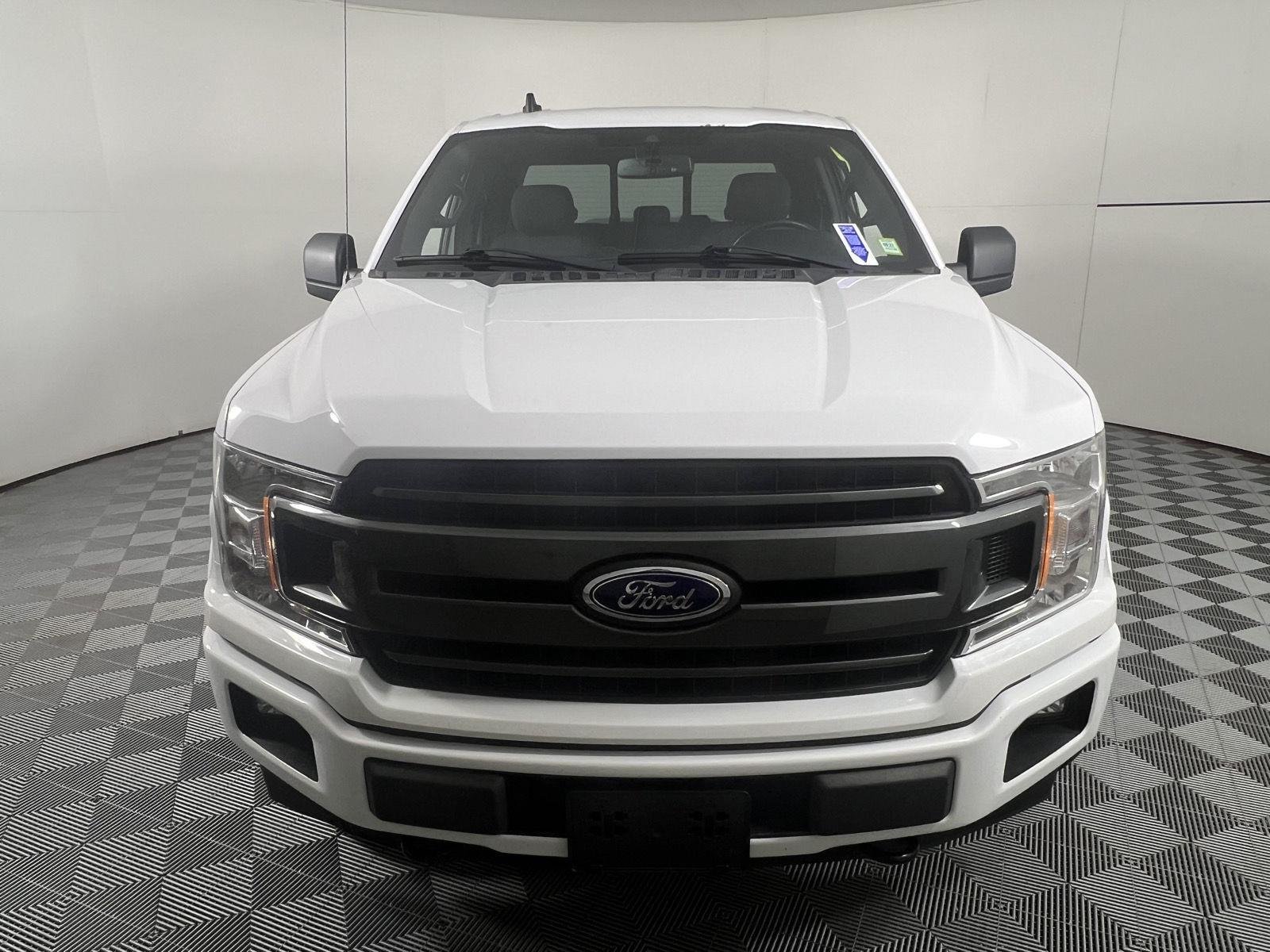 Used 2019 Oxford White Ford XLT image 6