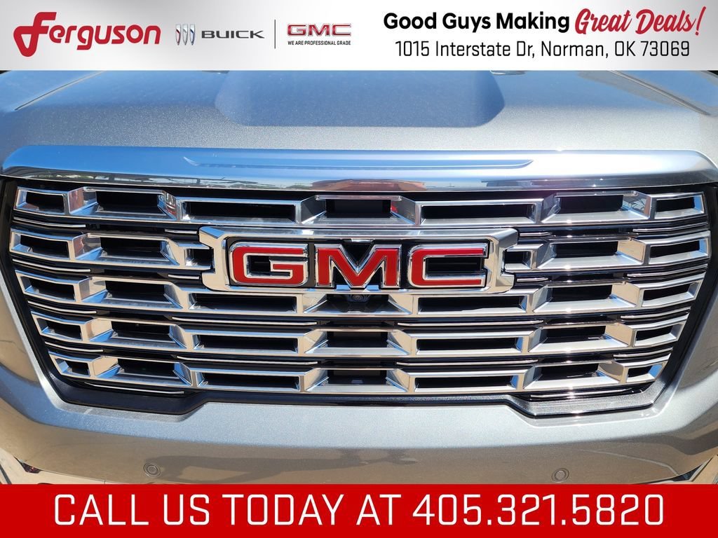 2026 GMC Acadia Denali - Photo 9