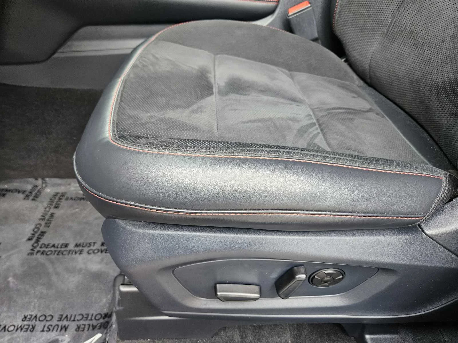 Used 2025 Agate Black Metallic Ford ST image 19