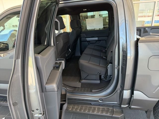 New 2026 Carbonized Gray Metallic Ford XLT image 55