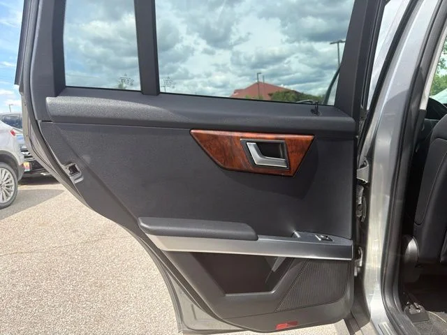 Used 2012 Gray Mercedes-Benz GLK 350 image 19