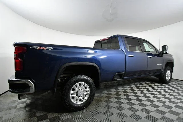 Used 2020 Blue Chevrolet LTZ image 10