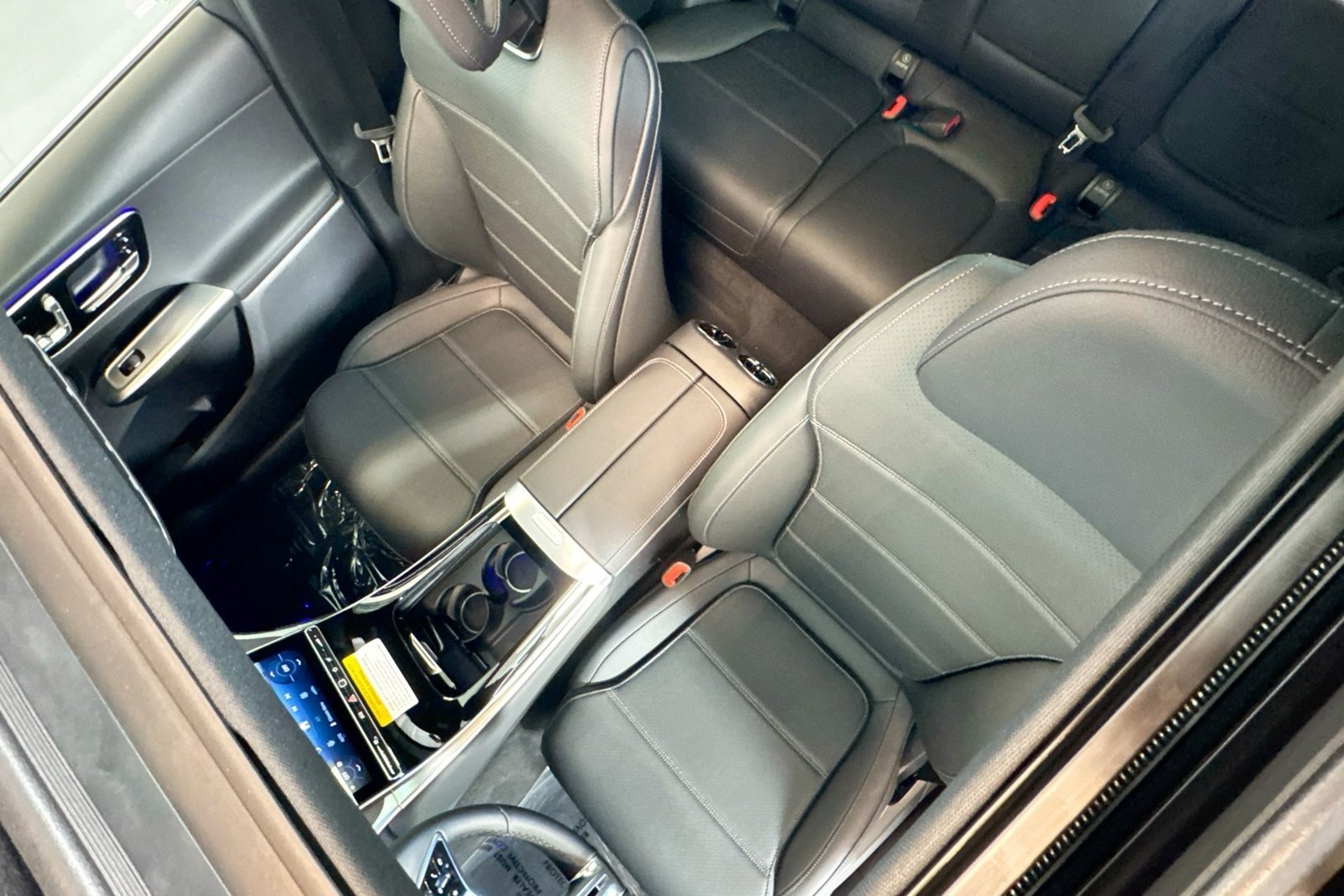 New 2026 Black Mercedes-Benz GLC 300 image 19