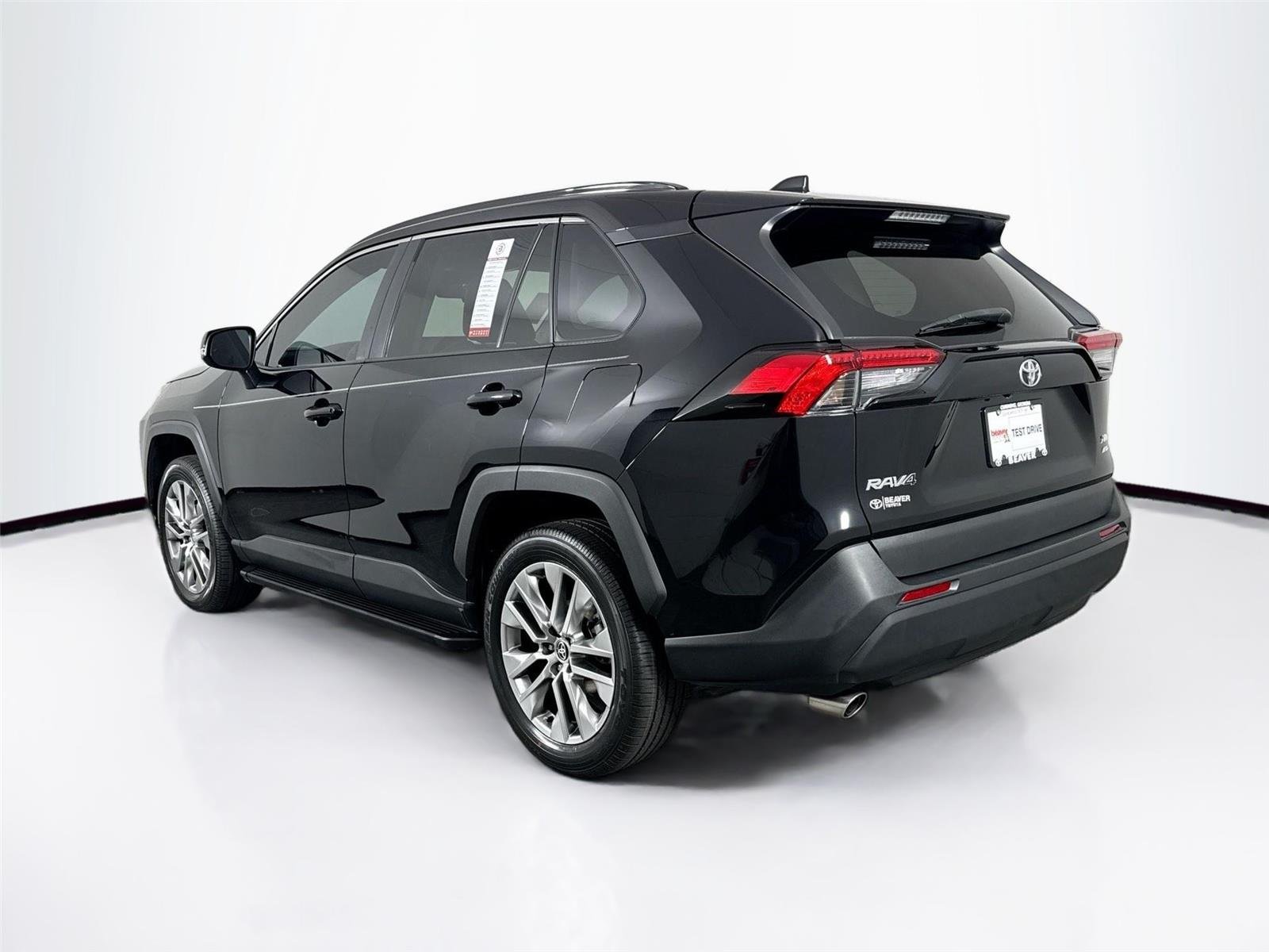 Certified Used 2022 Midnight Black Metallic Toyota XLE Premium image 12