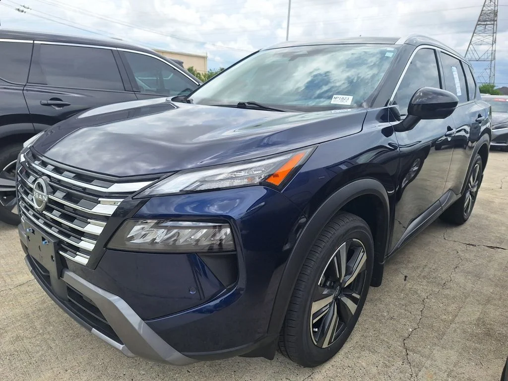 2024 Nissan Rogue SL AWD's photo
