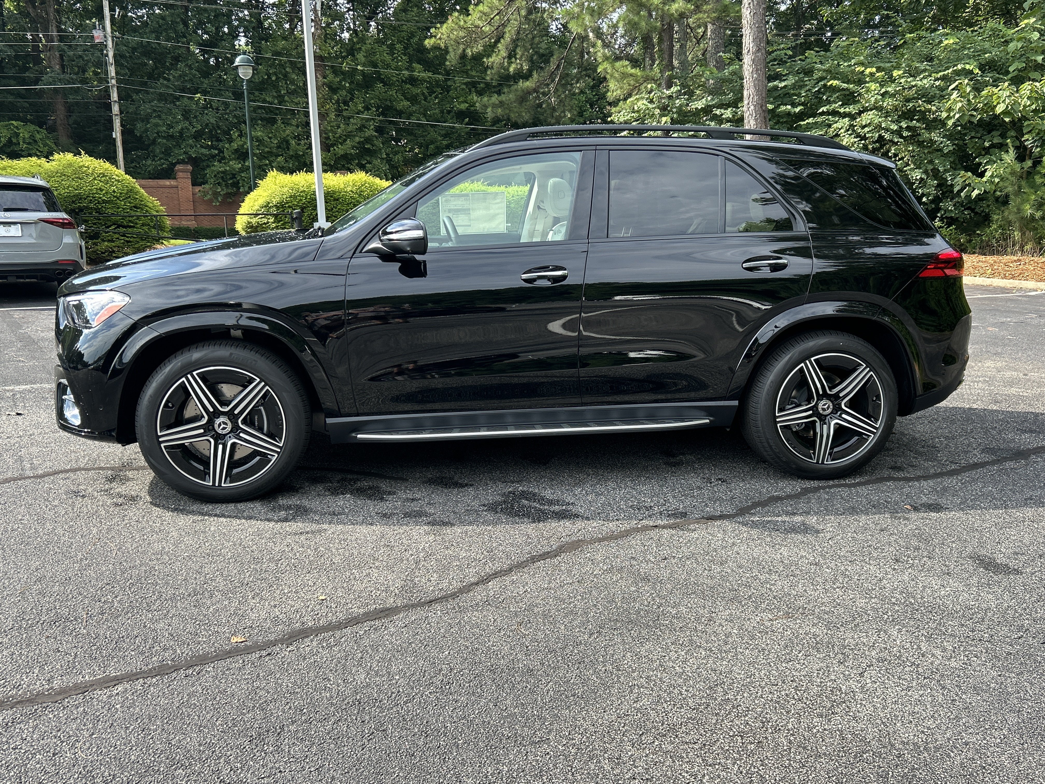 New 2026 Black Mercedes-Benz GLE 350 SUV image 12